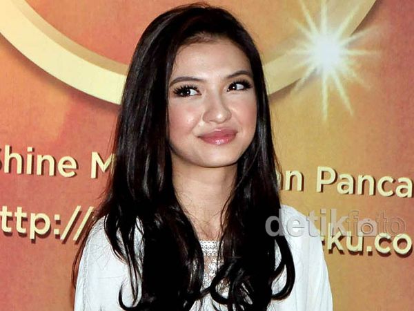 Aih, Cantiknya Raline Shah