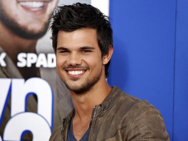 Brewokan, Taylor Lautner Makin Macho