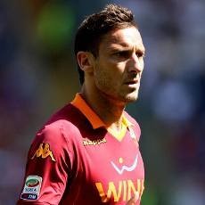 Totti Beri Indikasi Pensiun Musim Depan