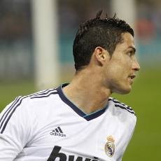 Madrid Siapkan Gaji Rp 4,8 M Sepekan untuk Pertahankan CR7