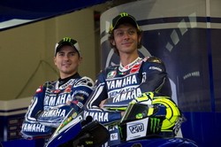 Rossi Bicara Soal Hubungannya dengan Lorenzo