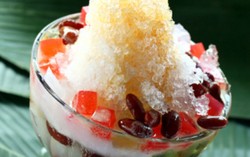 Asyiknya Berbuka dengan Nasi Kerabu dan Air Batu Campur Khas Malaysia