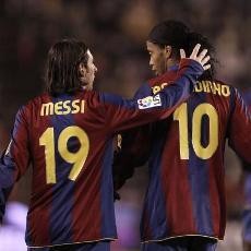 Ronaldinho Bikin Periode Awal Messi di Barca Terasa Mudah