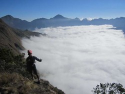 Pemandangan Keren Sepanjang Pendakian Gunung Rinjani