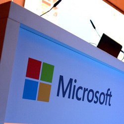 Microsoft Dituding Serahkan Data Pengguna ke NSA