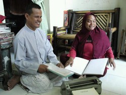 Kisah Tuna Netra Pembuat Alquran Braille dari Surabaya yang Terlupakan