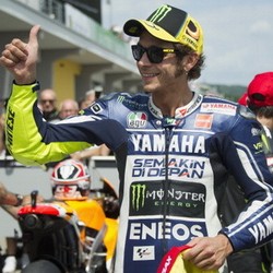 Rossi Sudah Lama Tak Start dari Baris Terdepan