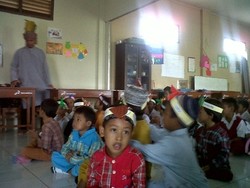 Hari Pertama Sekolah, Siswa Miskin di Semarang Diperlakukan Bak Raja