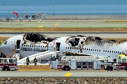 10 Cara Selamat dari Kecelakaan Pesawat