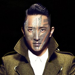 Hangeng Dipilih Michael Bay Tampil di Transformers 4