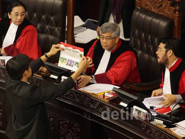 MK Sibuk Hitung Ulang Pilkada Empat Lawang