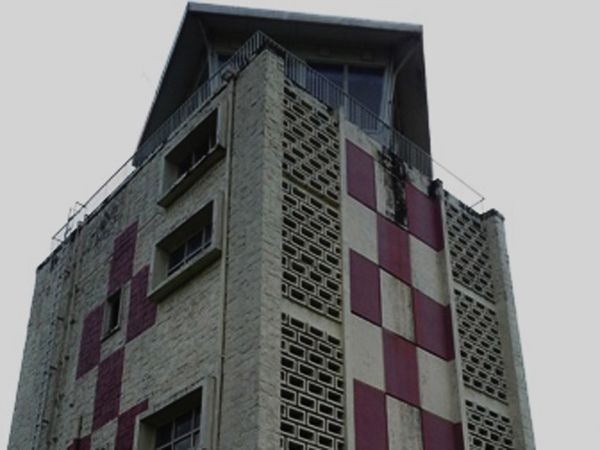 Menara ATC Kemayoran Memprihatinkan