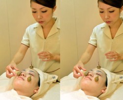 Salon di Jepang Hadirkan Facial Siput agar Awet Muda