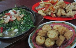 Ada Laksa dan Bebek Kremes Enak untuk Berbuka Puasa di Tangerang