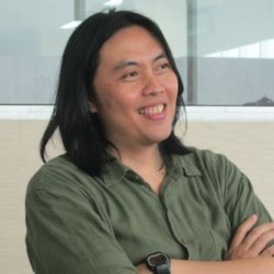 Erwin Argh, Menjadi Tuhan Kecil dengan Animasi