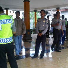 Tak Terima Balsem, Puluhan Warga di Malang Geruduk Balai Desa