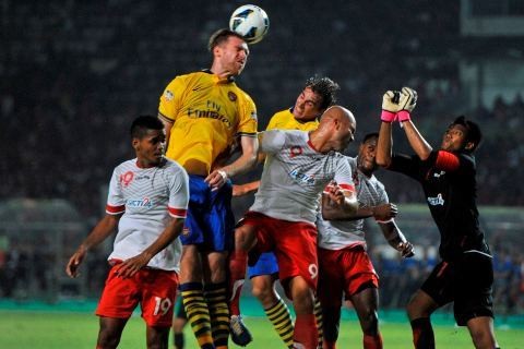 Hadapi Liverpool, Jacksen Akan Evaluasi dan Ubah Skuat