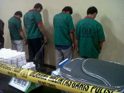  Polisi Sita 400 Gram Sabu dari Mantan Polisi Iran