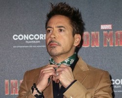 Robert Downey Jr. Minta Tips Diet dari Hugh Jackman untuk Jadi Superhero