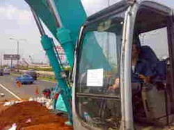 Pagi-pagi Djokir Tinjau Perbaikan Jalur Pantura Cirebon-Semarang