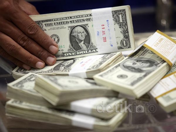 Rupiah Melemah