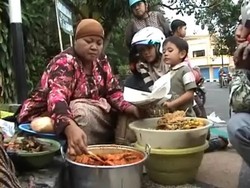 Nasi Boran, Menu Berbuka yang Pedasnya Menggugah Selera