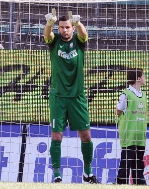 Handanovic: Inter Jadikan Musim Lalu sebagai Pelajaran Handanovic: Inter Jadikan Musim Lalu sebagai Pelajaran