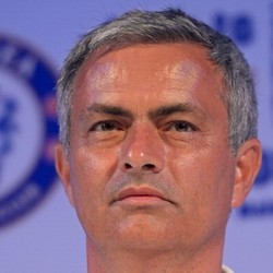 Kembali ke Chelsea, Mourinho Juga Butuh Adaptasi Lagi