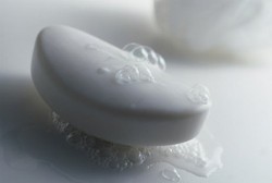 Faso Soap, Sabun Anti-malaria Hasil Inovasi Dua Mahasiswa Afrika