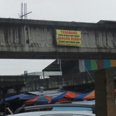 PKL Tanah Abang Melawan Ahok, Kembali Gelar Lapak di Pinggir Jalan