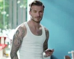 Foto: David Beckham Punya Enam Kembaran di Iklan TV Ini
