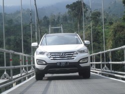 Hyundai Santa Fe Bensin, Apa Keunggulannya?