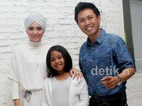 Keceriaan Keluarga Eko Patrio dan Viona