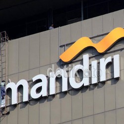 Aset Bank Mandiri Tembus Rp 670 Triliun