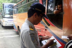 Razia Jelang Lebaran, 29 Bus di Banyumas Tak Layak Angkut