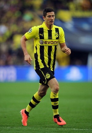 Terima Keputusan Dortmund, Lewandowski Akan Bertahan