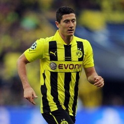 Terima Keputusan Dortmund, Lewandowski Akan Bertahan