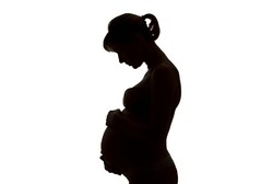 Ibu Pengganti Terunik, Kecanduan Hamil Hingga 13 Kali Lahirkan Anak Orang