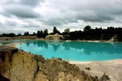 Danau Kaolin di Belitong, Bagai Cermin Raksasa!