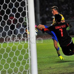 Lagu Lama Timnas Melawan Klub Eropa