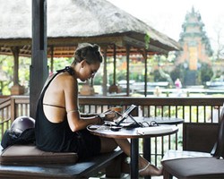 Foto: Keindahan Bali di Mata Blogger The Sartorialist dan Garance Dore