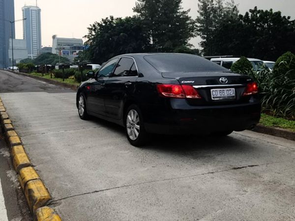 Mobil Kedutaan Asing Terobos Jalur Busway