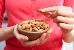 Ini Caranya Dapatkan Energi Ekstra dari Almond