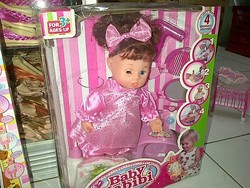 Ini Boneka Barbie yang Unik yang Dijual di Pasar Gembrong