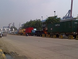 Parahnya Macet di Priok, Ini Keluhan para Sopir Truk