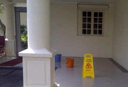 Baru Direnovasi, Atap Istana Wapres Masih Saja Bocor