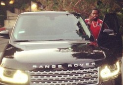 Sean Kingston dengan SUV Terbarunya