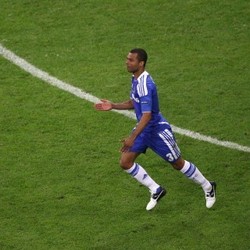 5 Bek Kiri Terbaik Saat Ini