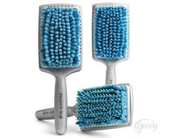 Sisir Unik yang Dapat Mengeringkan Rambut dari Goody