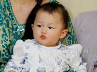 Lucunya Bayi Perempuan Ussy dan Andhika